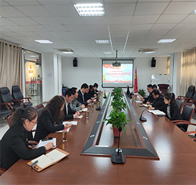 2019年3月14日下午一点半，江苏易天集团党支部扩大会议在集团二楼会议室召开，江苏易天集团党支部书记常科伟、党支部辅导员沈建伟、江苏易天集团高级咨询专家曹争鸣、江苏联融投资有限公司总经理曹丽红等公司领导参加了此次会议。